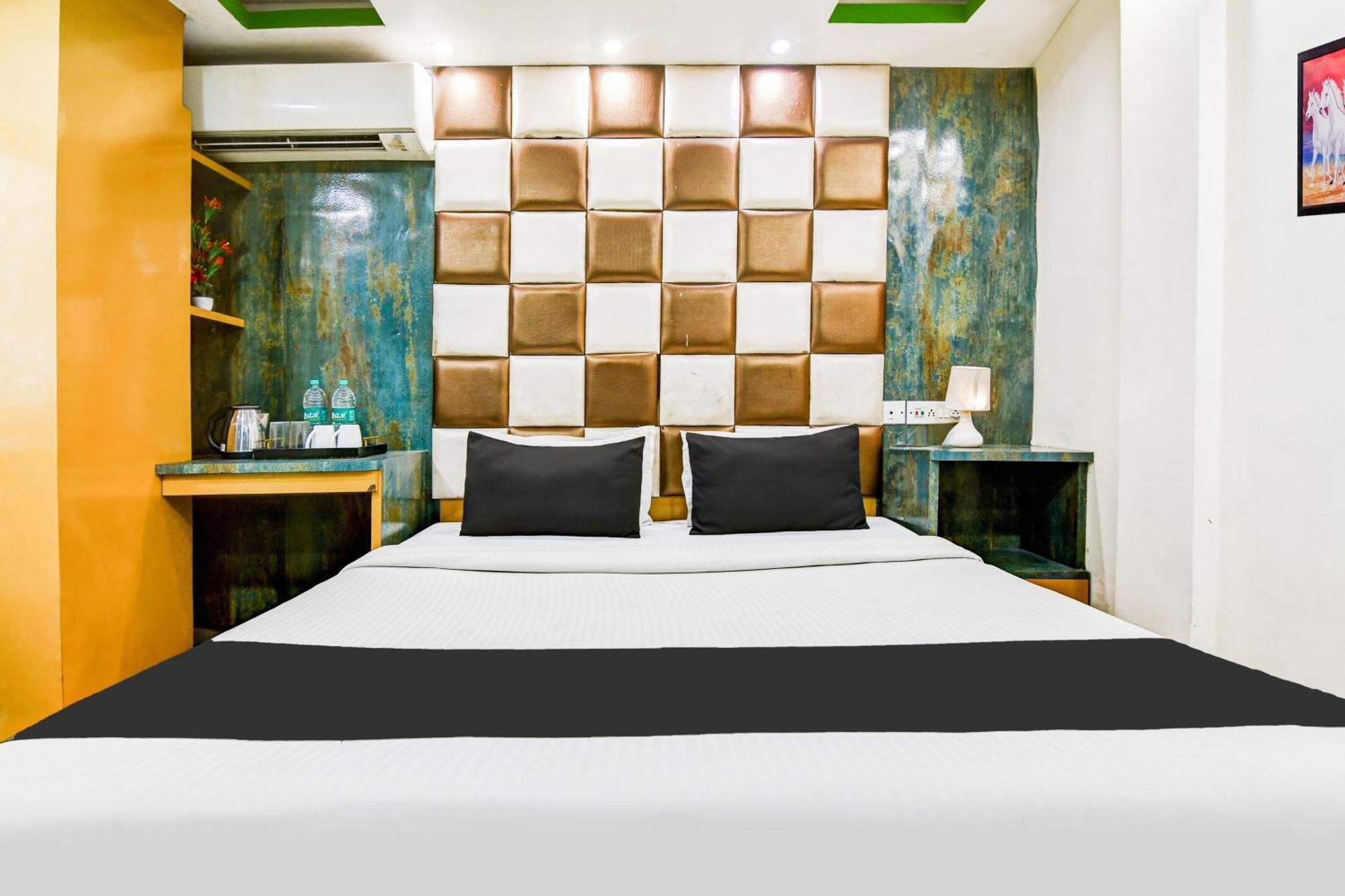 Super Hotel O Tagore Park Ruby Road Kalkutta Exterior foto