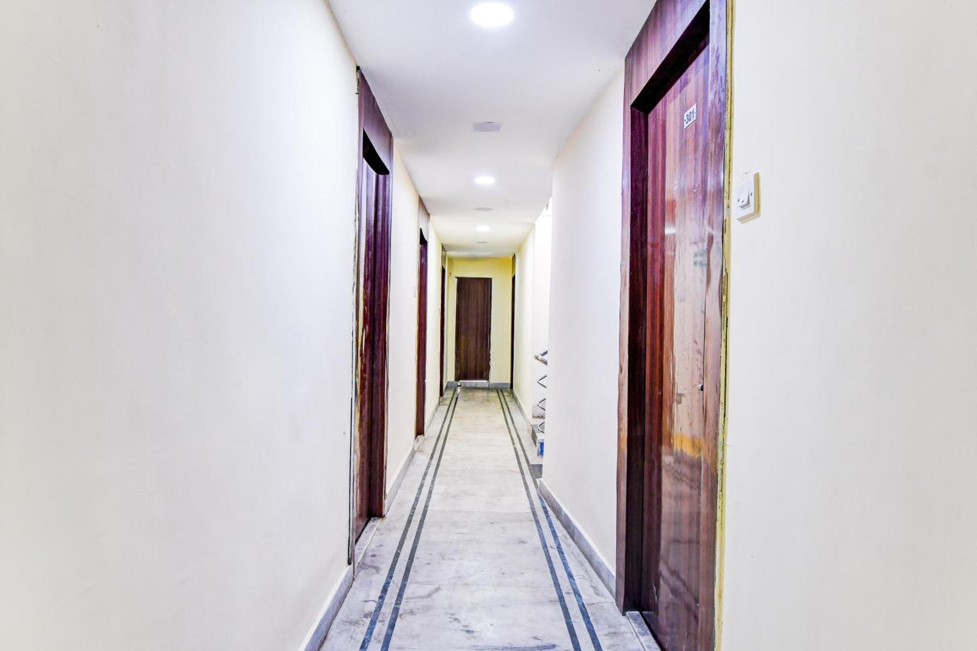 Super Hotel O Tagore Park Ruby Road Kalkutta Exterior foto