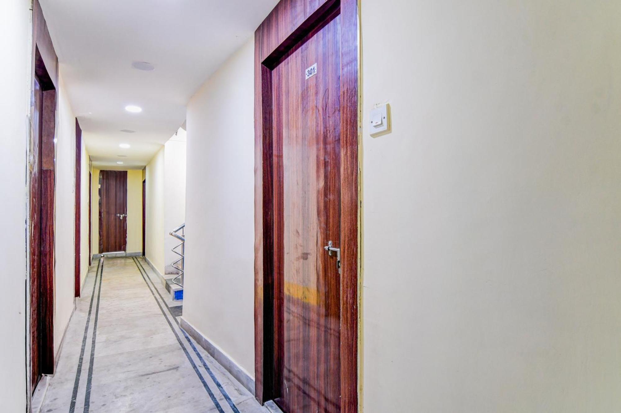 Super Hotel O Tagore Park Ruby Road Kalkutta Exterior foto